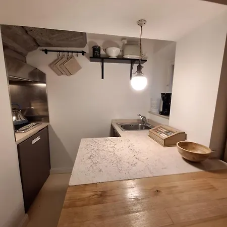 Апартаменты Cozy & Charming Florentine Hideaway Флоренция
