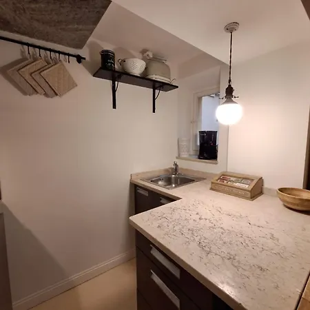 Cozy & Charming Florentine Hideaway Апартаменты