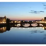 아파트 Cozy & Charming Florentine Hideaway 피렌체