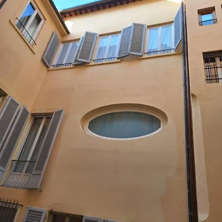 شقة Cozy & Charming Florentine Hideaway *