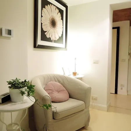 Cozy & Charming Florentine Hideaway شقة