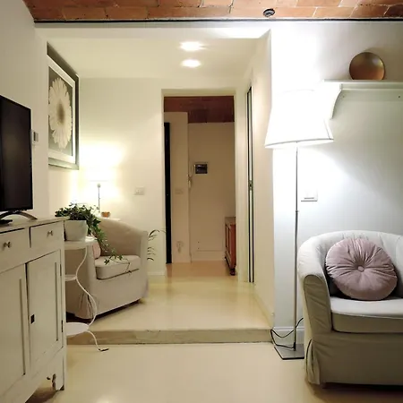 شقة Cozy & Charming Florentine Hideaway *
