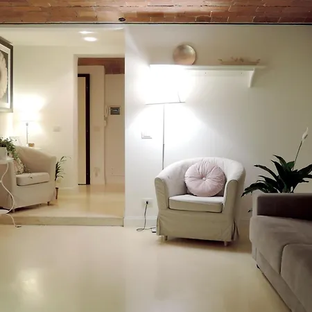 شقة Cozy & Charming Florentine Hideaway فلورنس