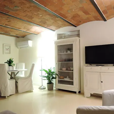 Cozy & Charming Florentine Hideaway * Florenz
