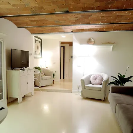 Cozy & Charming Florentine Hideaway * Florence